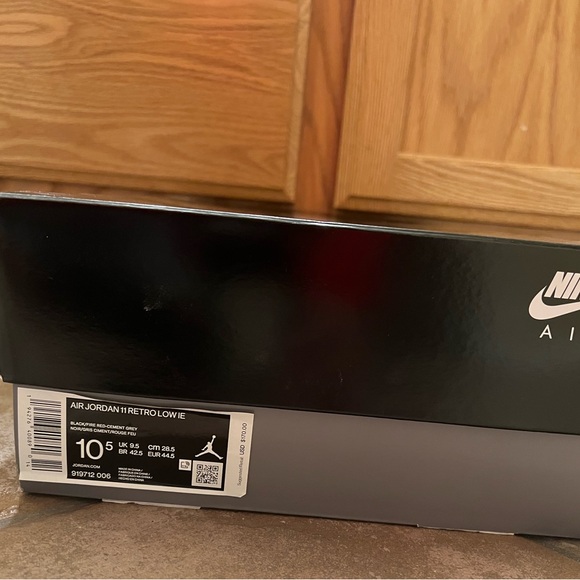 Retro Jordan 11 low IE 2020 - Picture 6 of 6